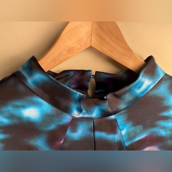 Erdem Size US 10 Black Blue Purple Silk Floral Top Made In England Designer - Picture 4 of 12